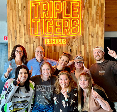 tripletigers93025.jpg