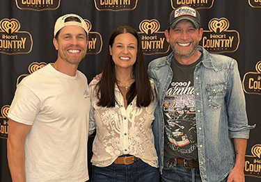Dustin-Lynch052126.jpg