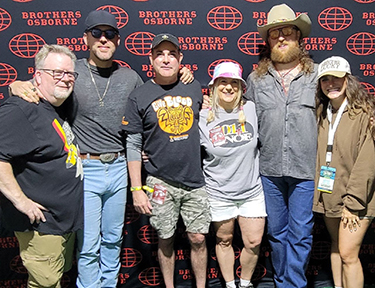 Brothers-Osborne101625.jpg