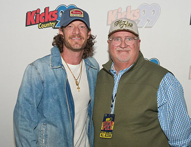 Tyler-Hubbard111725.jpg